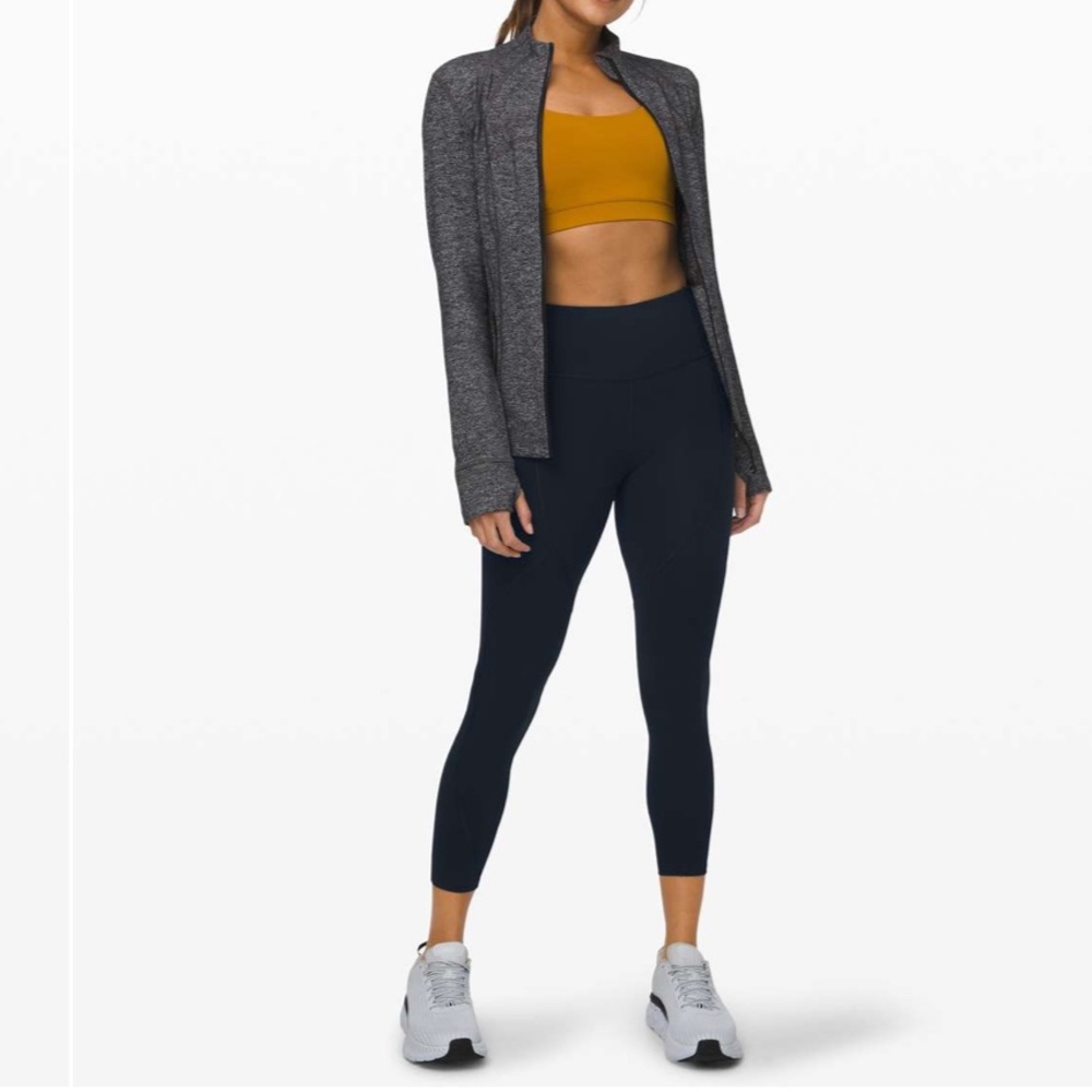 Like New Lululemon To The Beat Tight 24” True Navy Blue 7/8 Cropped Leggings 6